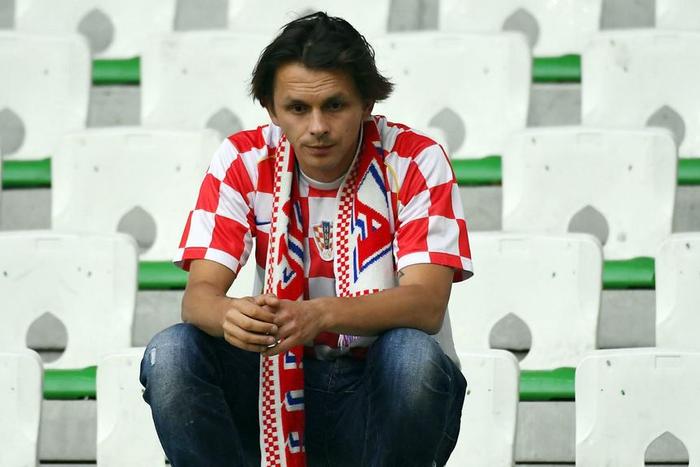___5163997___https:______static.pulse.com.gh___webservice___escenic___binary___5163997___2016___6___18___2___croatia-fan-cropped_11ftpsnn261ib1rp7czosl7xrn