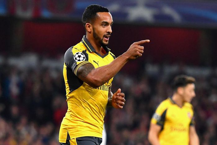 ___5546494___https:______static.pulse.com.gh___webservice___escenic___binary___5546494___2016___9___29___16___walcott-cropped_1gmrgc0mshoyp1l8n7uzoyi27l_2