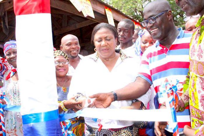 ___5700284___https:______static.pulse.com.gh___webservice___escenic___binary___5700284___2016___11___3___9___becky-nov16_1