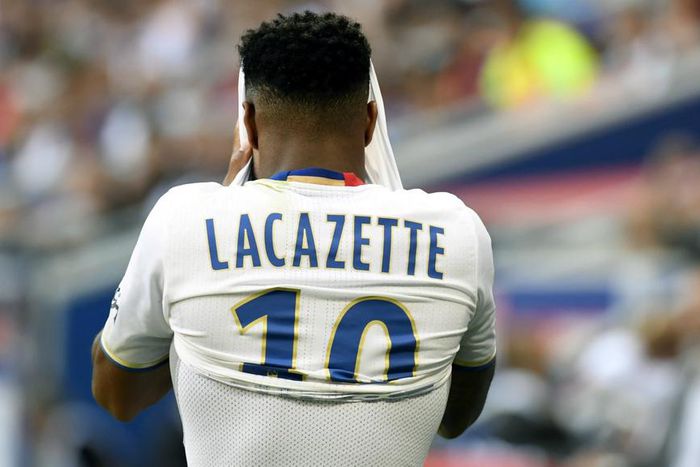 ___5619927___https:______static.pulse.com.gh___webservice___escenic___binary___5619927___2016___10___18___0___lacazette-cropped_1l4agyabkhl0r1jnzx99wlulxm