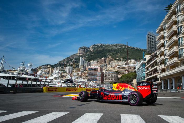 ___5085682___https:______static.pulse.com.gh___webservice___escenic___binary___5085682___2016___5___28___18___danielricciardo-cropped_1peujfg4xrlg118ly0mebrwq8u_2