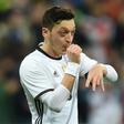 ___5046016___https:______static.pulse.com.gh___webservice___escenic___binary___5046016___2016___5___17___21___mesut-ozil-cropped_104czdq7n4w4d1f0ugvhze56ka