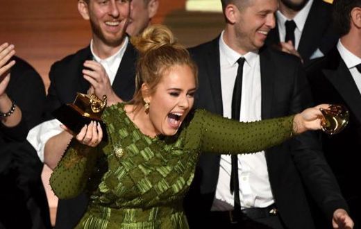 Adele dedicating the Album of the Year award to Beyonce