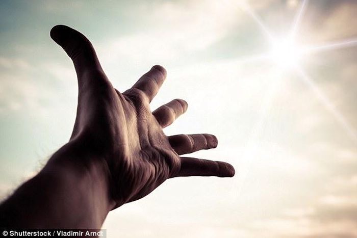 ___6805540___https:______static.pulse.com.gh___webservice___escenic___binary___6805540___2017___6___8___16___4133D17A00000578-4581140-image-a-17_1496848885511