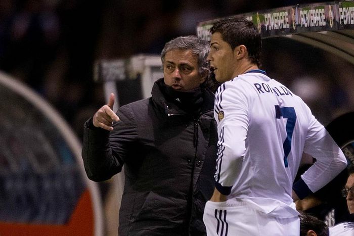 ___4491195___https:______static.pulse.com.gh___webservice___escenic___binary___4491195___2016___5___26___19___mourinho-ronaldo-cropped_1oqbd8mxpvjn41ax0flwe3dba5