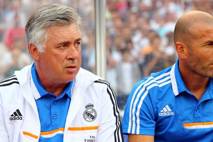 ___5079574___https:______static.pulse.com.gh___webservice___escenic___binary___5079574___2016___5___26___19___carlo-ancelotti-zinedine-zidane-cropped_3ztyhnc61m4b1l5mi6z2al6ym