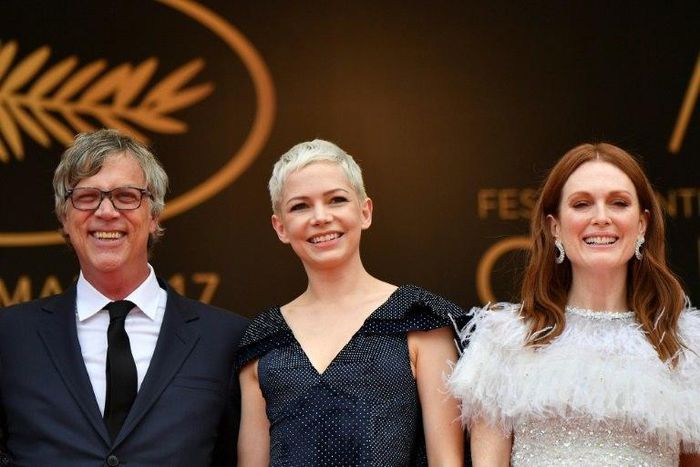 US director Todd Haynes, US actress Michelle Williams and US actress Julianne Moore wowed Cannes on arriving for the screening of 'Wonderstruck'