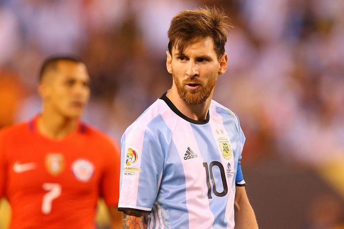 ___5347210___https:______static.pulse.com.gh___webservice___escenic___binary___5347210___2016___8___6___4___lionel-messi-cropped_9kmpcw9nhj281ana88k01u614