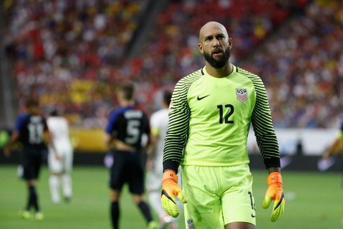 Goalkeeper Tim Howard of United States walks on the pitch during the 2016 Copa America Centenario third place match against Colombia June 25, 2016 in Glendale, Arizona