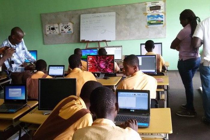 ___4979188___https:______static.pulse.com.gh___webservice___escenic___binary___4979188___2016___4___30___8___Pupils-of-the-Cape-Coast-School-for-the-Deaf-in-an-ICT-class