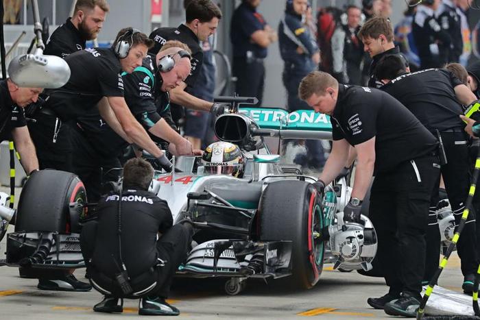 ___4996834___https:______static.pulse.com.gh___webservice___escenic___binary___4996834___2016___5___5___1___lewishamilton-cropped_1i6qi559302g31lztgi7g7lsdv_2