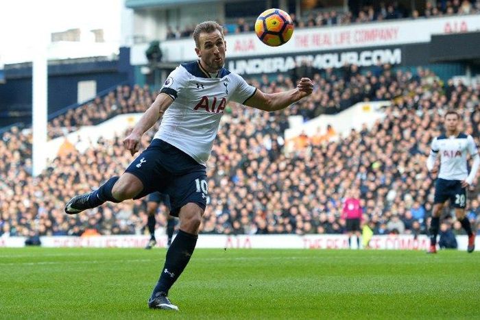 Tottenham Hotspur striker Harry Kane plays during the English Premier League match against West Bromwich Albion at White Hart Lane in London, on January 14, 2017