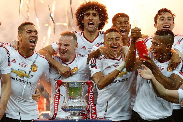 ___5064149___https:______static.pulse.com.gh___webservice___escenic___binary___5064149___2016___5___23___1___waynerooney-cropped_19bxxavr7j1ze1h8bhb74f9j6k