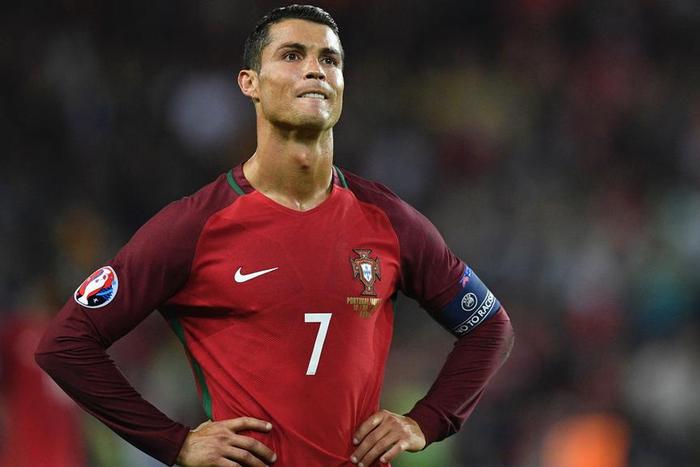 ___5166262___https:______static.pulse.com.gh___webservice___escenic___binary___5166262___2016___6___19___10___cristianoronaldo-cropped_1twgk05pnut811mnvod31zsxed