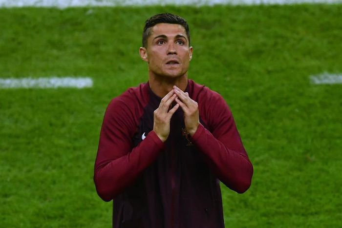 ___5323791___https:______static.pulse.com.gh___webservice___escenic___binary___5323791___2016___7___30___7___cristianoronaldo-cropped_12agocr0vv17w19gdpzb2trzpz