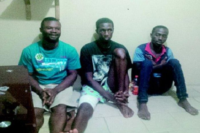 Ikadoi Isere, the White Witch, and his gang members