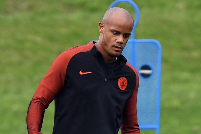 ___5501016___https:______static.pulse.com.gh___webservice___escenic___binary___5501016___2016___9___17___12___vincentkompany-cropped_m9srppq8f5821wn7p4qdor1vg