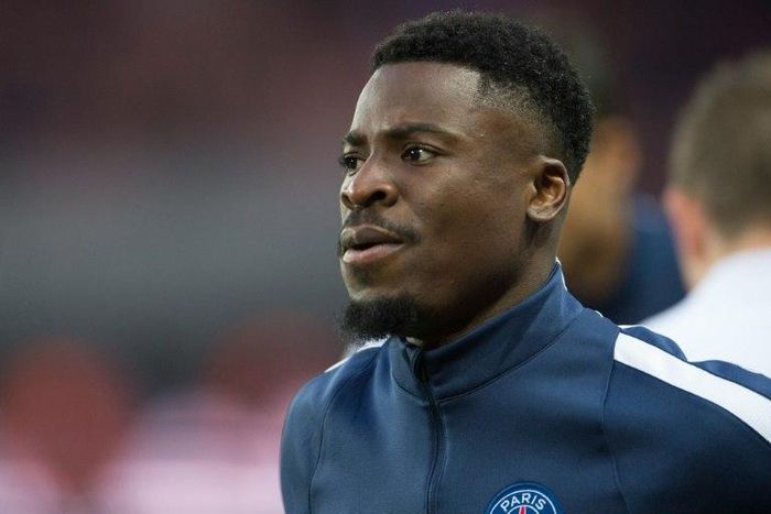 Paris Saint-Germain defender Serge Aurier has been praised after his quick-thinking helped save the life of Mali's Moussa Doumbia in an African World Cup qualifier in the Ivory Coast