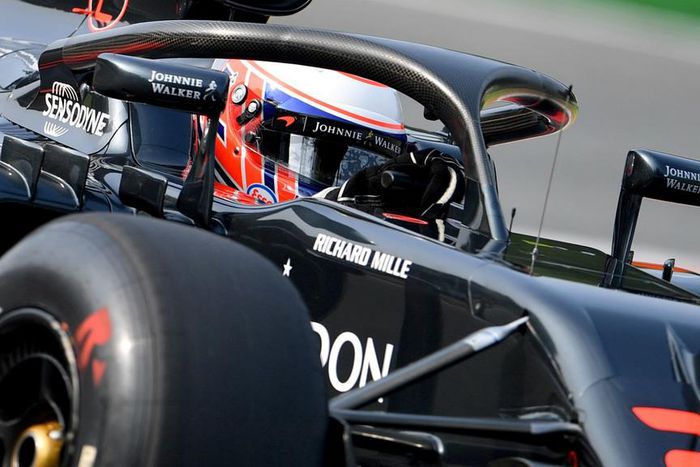 ___5450884___https:______static.pulse.com.gh___webservice___escenic___binary___5450884___2016___9___2___23___jenson-button-and-halo-cropped_u7109ufia49z1hg4mmg8c5wu1