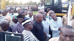 Mahama cuts sod for dam