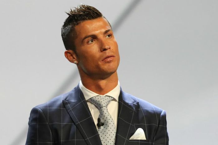 ___5478210___https:______static.pulse.com.gh___webservice___escenic___binary___5478210___2016___9___11___0___cristiano-ronaldo-cropped_kev9cqxrby7j1ws8zg7312dh5_2