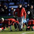 RC Toulon's head coach Mike Ford oversees a warm-up session prior to their European Rugby Champions Cup match against Sale Sharks, at the Mayol Stadium in Toulon, on January 15, 2017