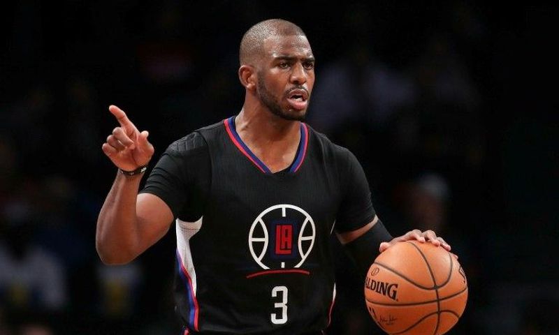 Chris Paul of the Los Angeles Clippers produced 17 points and 13 assists with eight rebounds during the game against the Pelicans in New Orleans