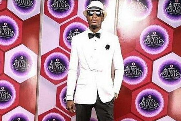 EL on 2016 VGMAs red carpet