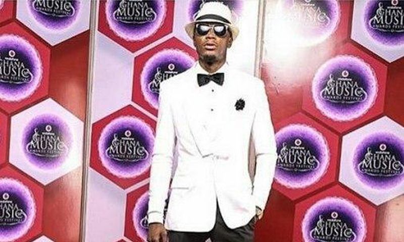 EL on 2016 VGMAs red carpet