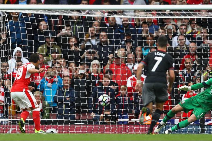 ___5477750___https:______static.pulse.com.gh___webservice___escenic___binary___5477750___2016___9___10___20___santiago-cazorla-cropped_ey4h9d5dp26q1a4pmk4yv59ew_2