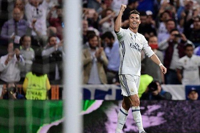 ___6616248___https:______static.pulse.com.gh___webservice___escenic___binary___6616248___2017___5___2___22___1493757586678_lc_galleryImage_Real_Madrid_s_Portuguese_