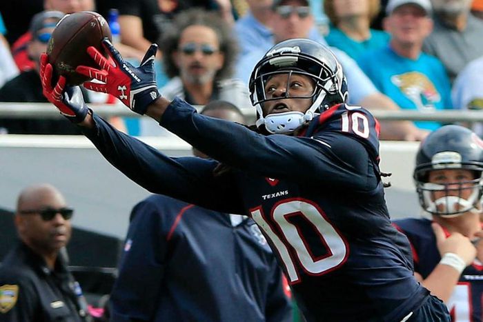 ___5327520___https:______static.pulse.com.gh___webservice___escenic___binary___5327520___2016___8___7___19___texans-wr-deandre-hopkins_1ofapnhrzeung1ihpt9xdqgho8