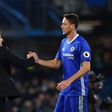 Chelsea's head coach Antonio Conte (L) congratulates midfielder Nemanja Matic (R) at the end of the English Premier League football match against Tottenham Hotspurs November 26, 2016