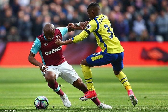 ___6566722___https:______static.pulse.com.gh___webservice___escenic___binary___6566722___2017___4___22___18___3F7E34FF00000578-4435248-image-a-40_1492875402928_1