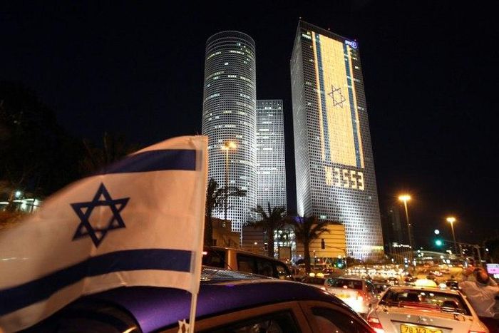 The Jewish religion prohibits work in a very broad sense on the Sabbath and encourages the study of religious texts, prayer or rest