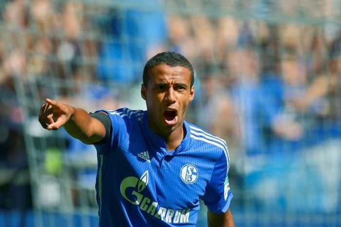 Schalke's Cameroonian defender Joel Matip reacts during a Bundesliga match against Darmstadt 98 in Gelsenkirchen on August 22, 2015