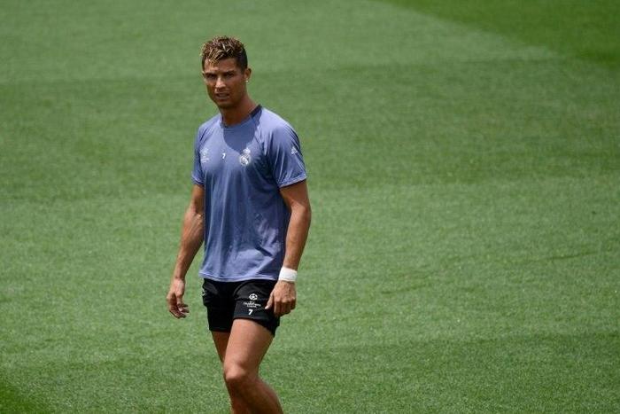 Real Madrid's Portuguese forward Cristiano Ronaldo attends a training session in Madrid ahead of the UEFA Champions League final against Juventus