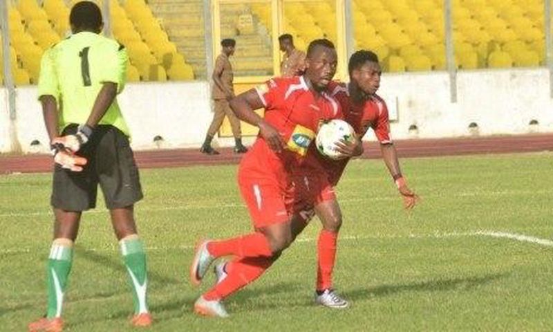 ___6784690___https:______static.pulse.com.gh___webservice___escenic___binary___6784690___2017___6___5___8___saddick_picks_ball_and_runs_with_gyamfi_after_scoring
