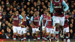 ___5783092___https:______static.pulse.com.gh___webservice___escenic___binary___5783092___2016___11___19___20___3A8EEC7700000578-3953022-Antonio_cannot_contain_his_smile_as_West_Ham_players_celebrate_t-a-162_1479584732342