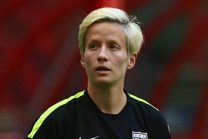 ___5467716___https:______static.pulse.com.gh___webservice___escenic___binary___5467716___2016___9___8___10___megan-rapnioe-090716-getty-ftr-usjpg_18i3r5kb1abc12509sf5v2y50