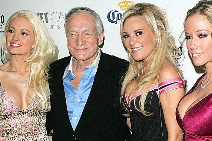 Hugh Hefner with Playboy girls