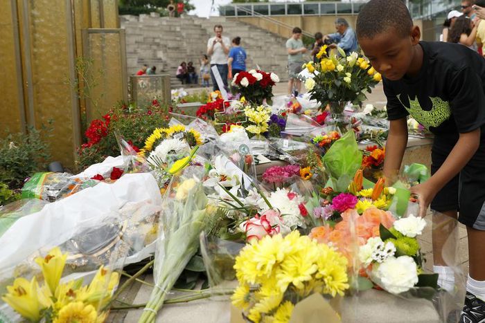 ___5113557___https:______static.pulse.com.gh___webservice___escenic___binary___5113557___2016___6___5___6___alimourners-cropped_740lkb6q66at11khor7q9baje_2