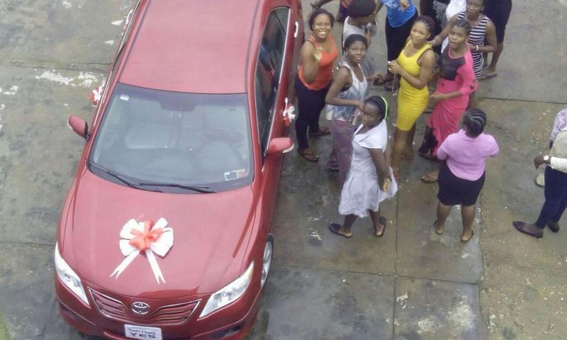 Man gifts girlfriend a car for saying 'Yes' to his marriage proposal