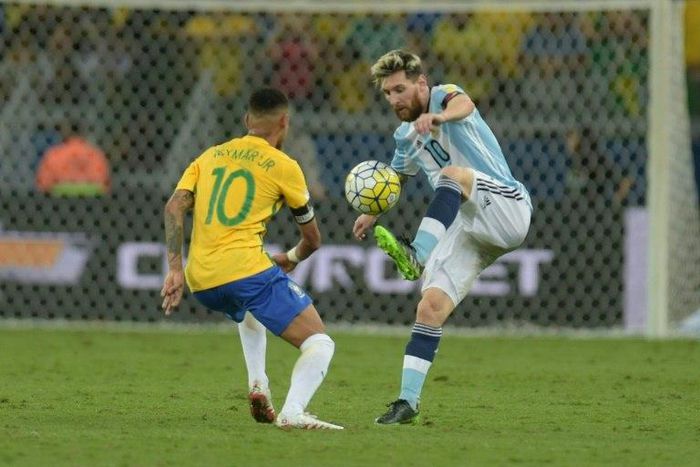 Brazil's Neymar and Argentina's Lionel Messi (right) vie for the ball during their 2018 FIFA World Cup qualifier match in Belo Horizonte, Brazil, on November 10, 2016