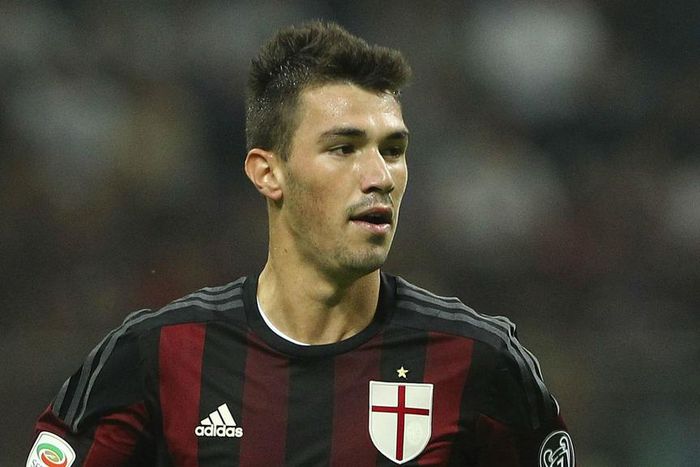 ___5410592___https:______static.pulse.com.gh___webservice___escenic___binary___5410592___2016___8___23___17___alessio-romagnoli-cropped_1680chxujt8e31wfjn703g1n57_2