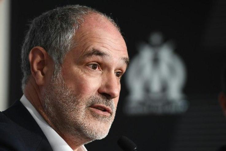 Andoni Zubizarreta won 126 caps for Spain during a distinguished playing career in which he represented Athletic Bilbao, Barcelona and Valencia