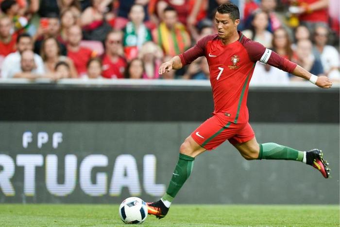 ___5129164___https:______static.pulse.com.gh___webservice___escenic___binary___5129164___2016___6___13___23___cristiano-ronaldo-cropped_hd0upwnzgfan103ufyii4thut