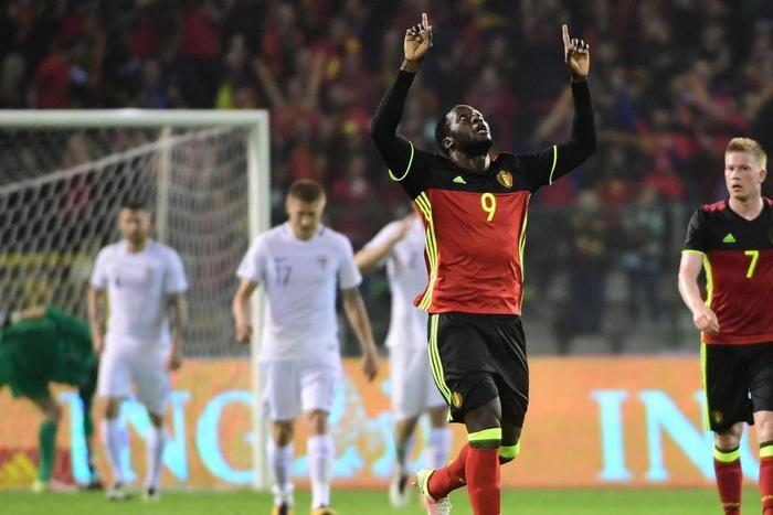 ___5101568___https:______static.pulse.com.gh___webservice___escenic___binary___5101568___2016___6___2___1___romelulukaku-cropped_1azhjvox9qyws1smpf7zd6gu1t_2