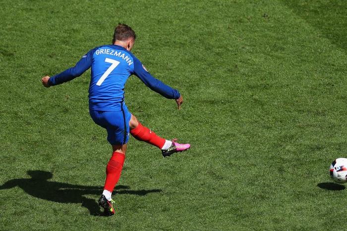 ___5194995___https:______static.pulse.com.gh___webservice___escenic___binary___5194995___2016___6___26___19___antoinegriezmanncropped_duv73762nw9w1tsl44qx6an3j_2