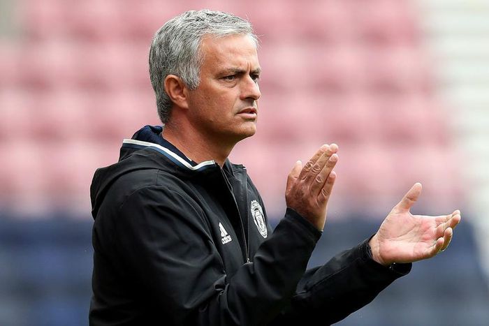 ___5301937___https:______static.pulse.com.gh___webservice___escenic___binary___5301937___2016___8___5___19___josemourinho-cropped_w74mg1pfcbeg163rrp7202ylf